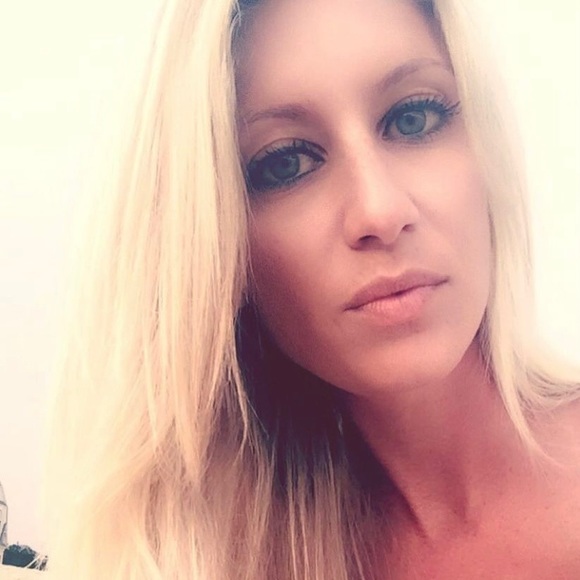 Meet your Posher, Mary - Picture 1 of 1